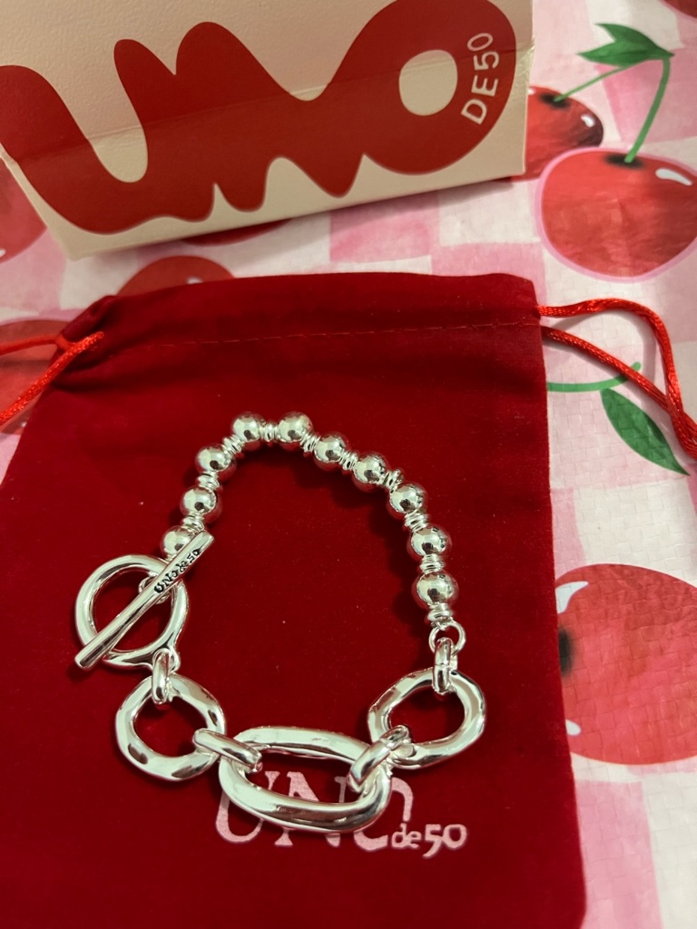 UNO de 50 Silver Beaded Toggle Bracelet